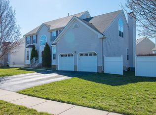 32 Independence Pl, South River, NJ 08882