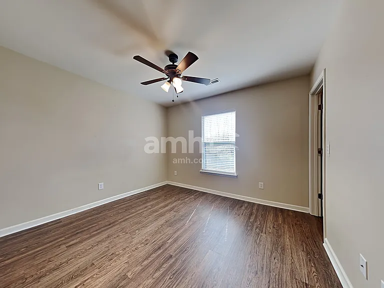 315 Salkahatchie St — Photo 8