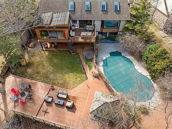 5th image of 39 Hilts Dr