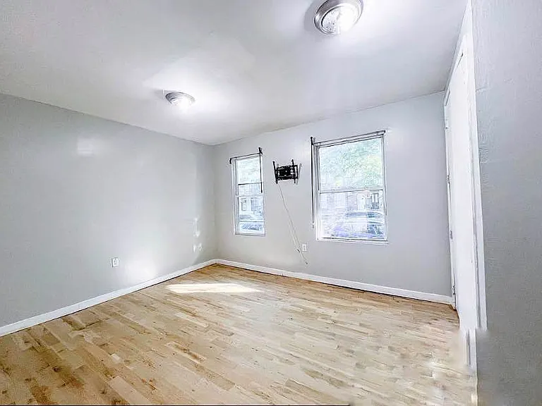 1245 41st St #2A — Photo 1