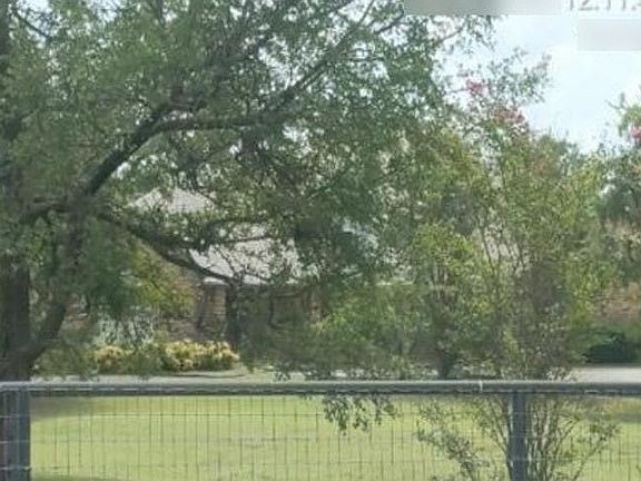 3rd image of 351 Sandlin Ln