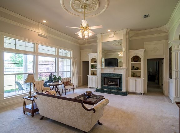 5th image of 9915 Burgundy Oaks Dr