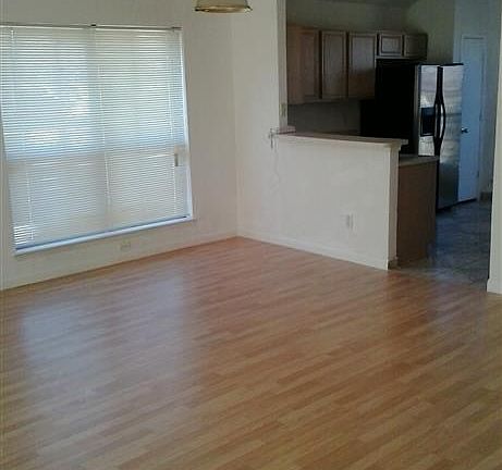 4th image of 1252 Cypress Ln