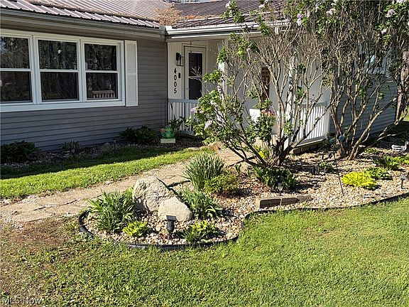 4th image of 4005 Valley View Rd