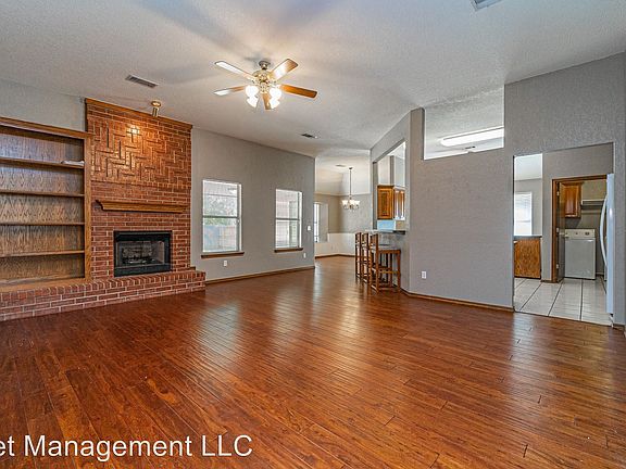 2nd image of 1413 Jami Dr