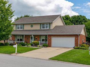 112 Jardin Ct, Belleville, IL