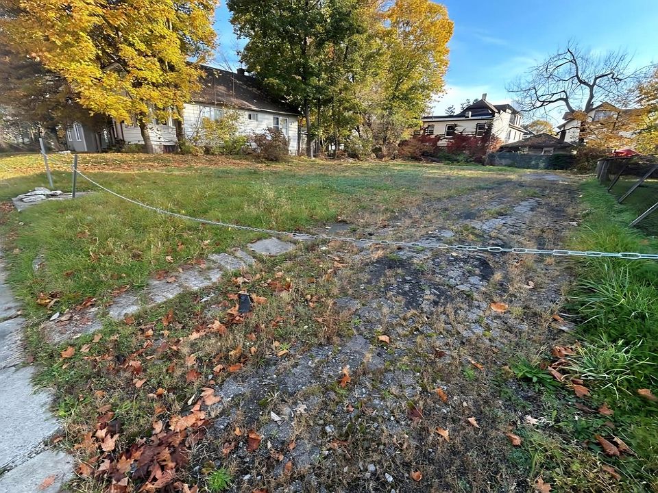 1st image of 103 Parsons Ave