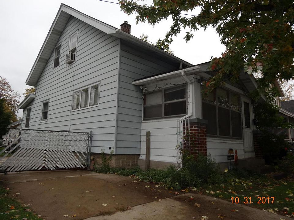 1st image of 2101 Huizen Ave SW
