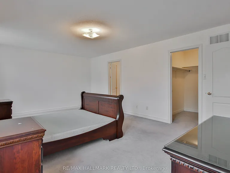 15 Briarglen Rd — Photo 43
