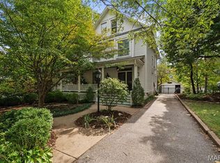 736 Fairview Ave, Saint Louis, MO 63119