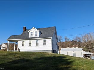 1071 Lockwood Rd, Barberton, OH 44203