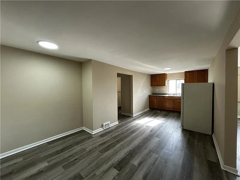 2 bed, $800 — Photo 3