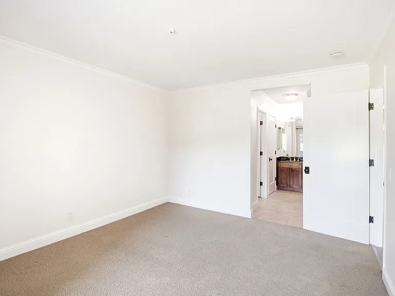 4016 Farm Hill Blvd #301 — Photo 17