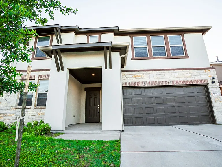 1348 Eagle Ray St — Photo 3
