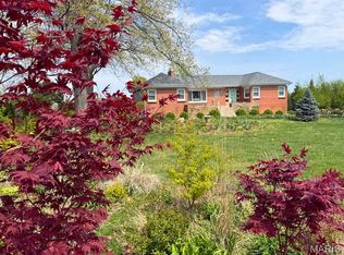 9537 Herpel Ln, Saint Louis, MO 63123