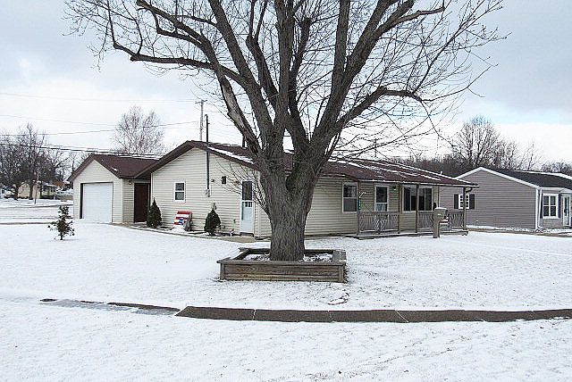1st image of 2096 Rosewood Dr