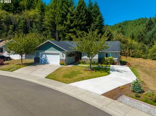 177 Westwood Ct, Reedsport, OR 97467