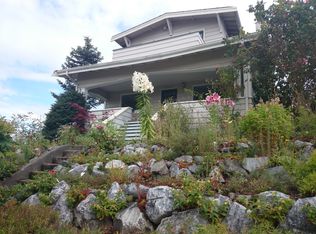 6702 40th Ave SW, Seattle, WA 98136