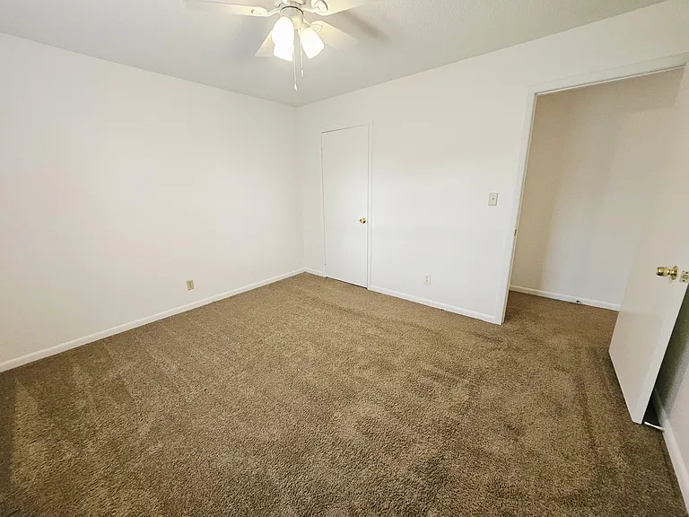 210 Westhill Dr #B — Photo 12