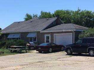 N5635 Frontage Rd, Pardeeville, WI 53954