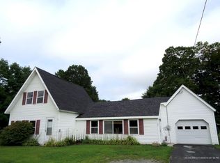 27 Upper Main St, Norridgewock, ME 04957