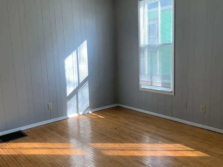 685 Magnolia Ave E — Photo 8