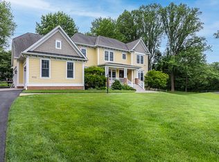 9713 Flint Hill Ct, Vienna, VA 22181