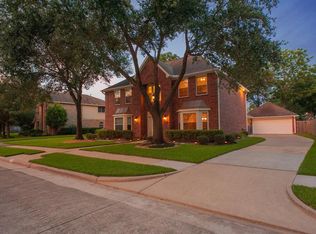 1702 Evergreen Ln, Seabrook, TX 77586