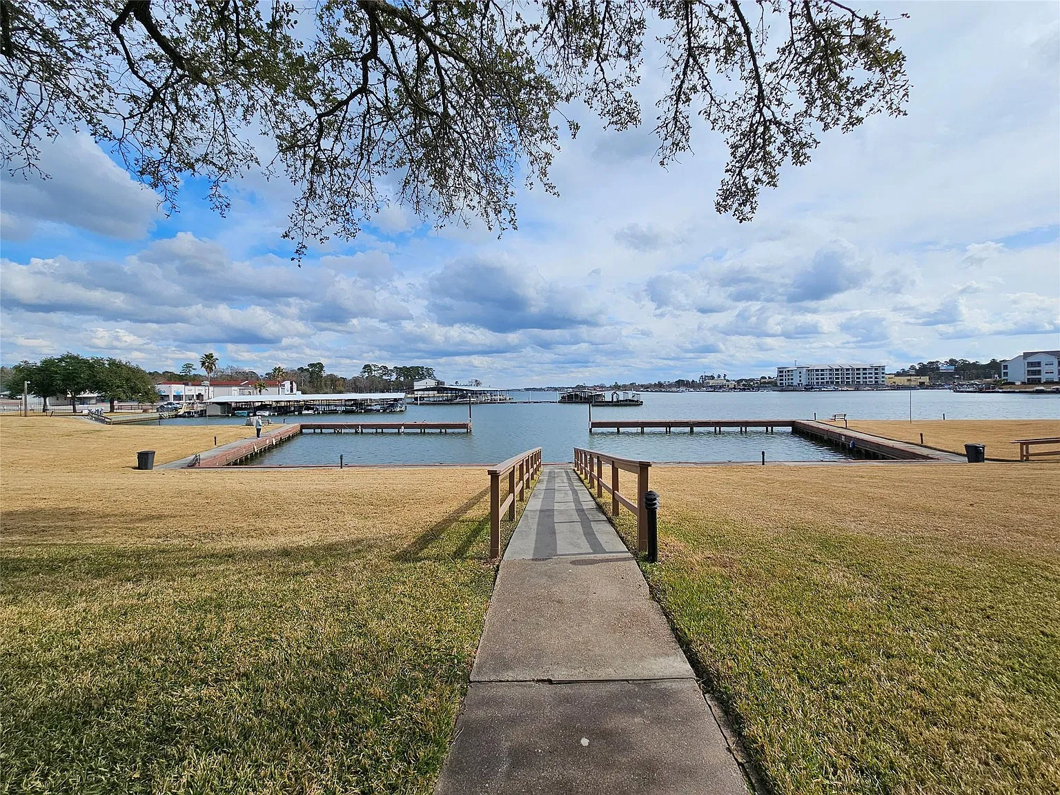 2 bed, 2.0 bath, 1152 sqft, $1,700 — Photo 2