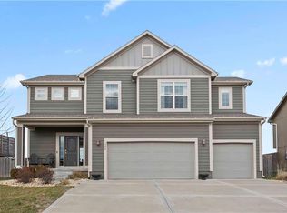 105 SW Ayden Ln, Blue Springs, MO 64064