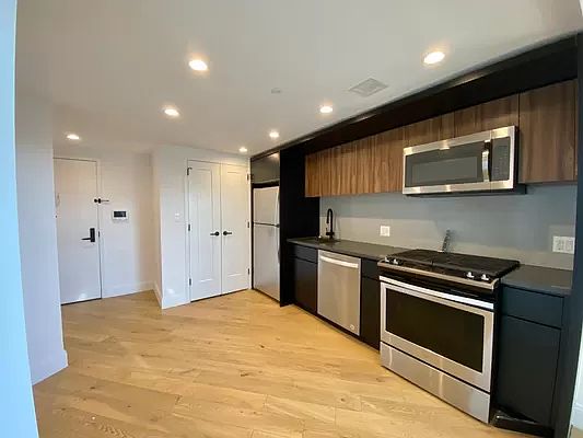2nd image of 329 E 132nd St #4A4