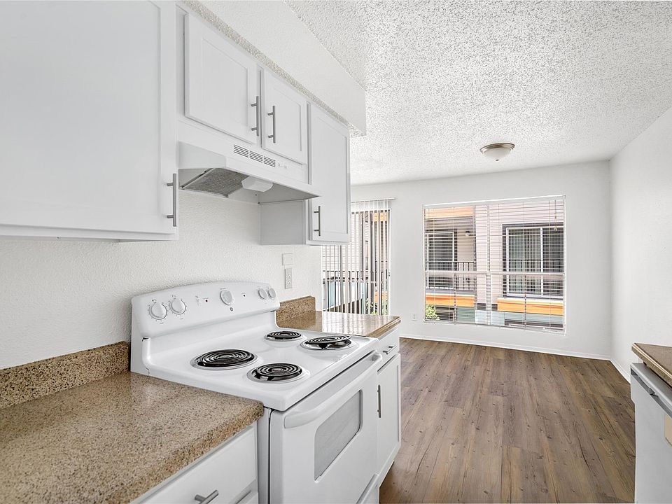 1st image of 2110 Holly Hall St