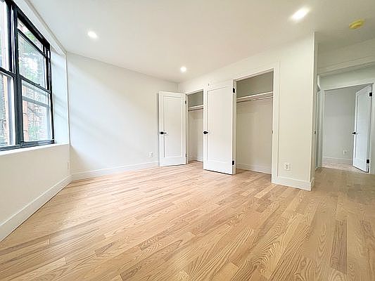 4th image of 90 E 18th St APT 4D
