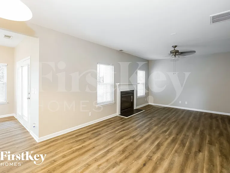 11101 Dulin Creek Blvd — Photo 6