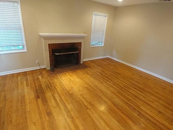 4th image of 561 Minnesota Ave