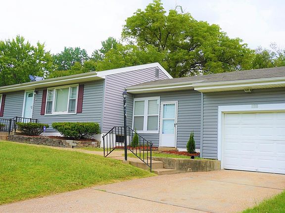 2nd image of 230 Wedge Dr