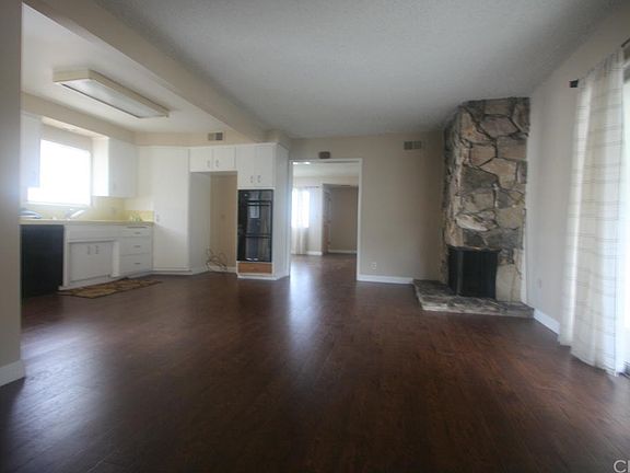 4th image of 9327 Pentland St