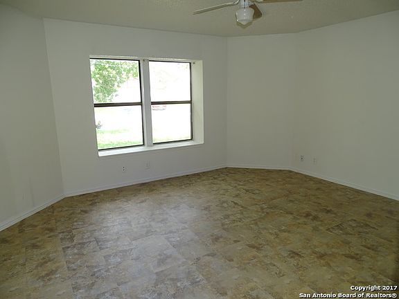 4th image of 11042 Almond Park
