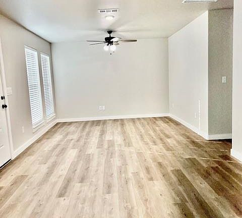 3rd image of 2212 High Country Ct