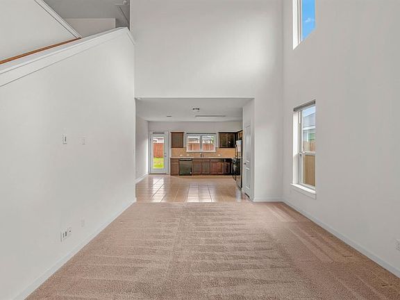 5th image of 5812 Marostica Ln