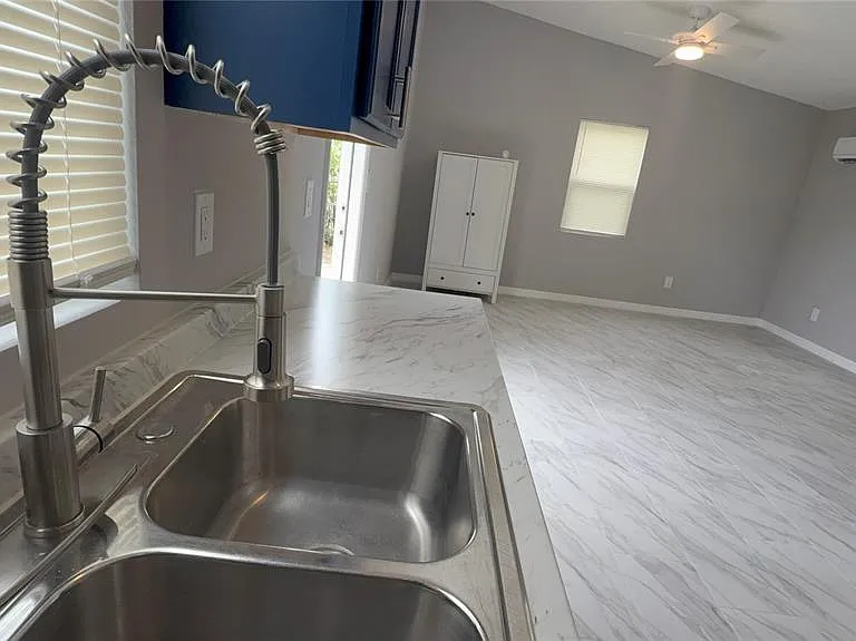 8623 N Willow Ave #B — Photo 12