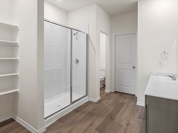 2nd image of 1816 Misty Brook Dr