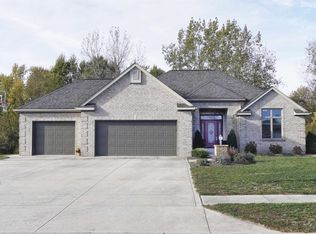 360 S Eagle Glen Trl, Columbia City, IN