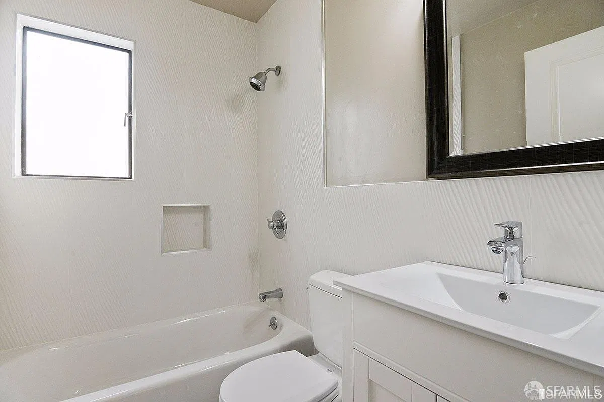 2 bed, 1.5 bath, 1100 sqft, $6,500 — Photo 3