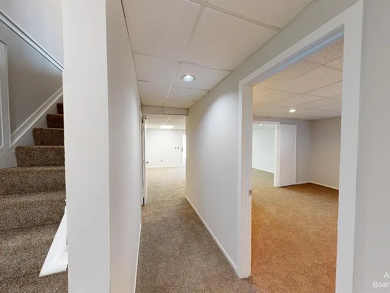 1280 Sunset Rd — Photo 33