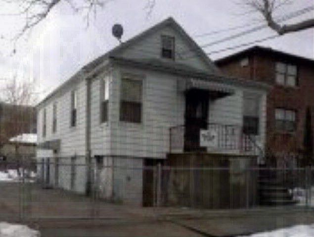 1st image of 1827 Arnow Ave