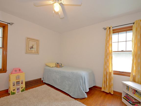 5th image of 615 S Garfield Ave