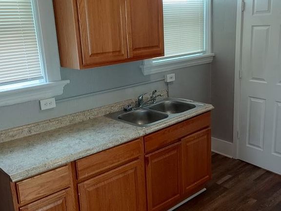 4th image of 3901 Herron Ave #1