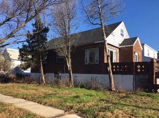 12618 Cronston Ave, Rockaway Park, NY 11694