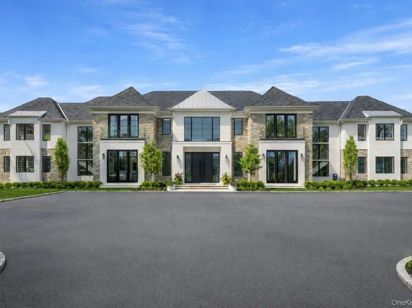 30 Evans Drive, Brookville, NY 11545